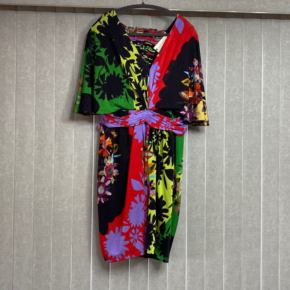 ANTHROPOLOGY VERY INTERESTING SILKY  MATERIAL DRESS SiZE LARGE , BRIGHT COLORS